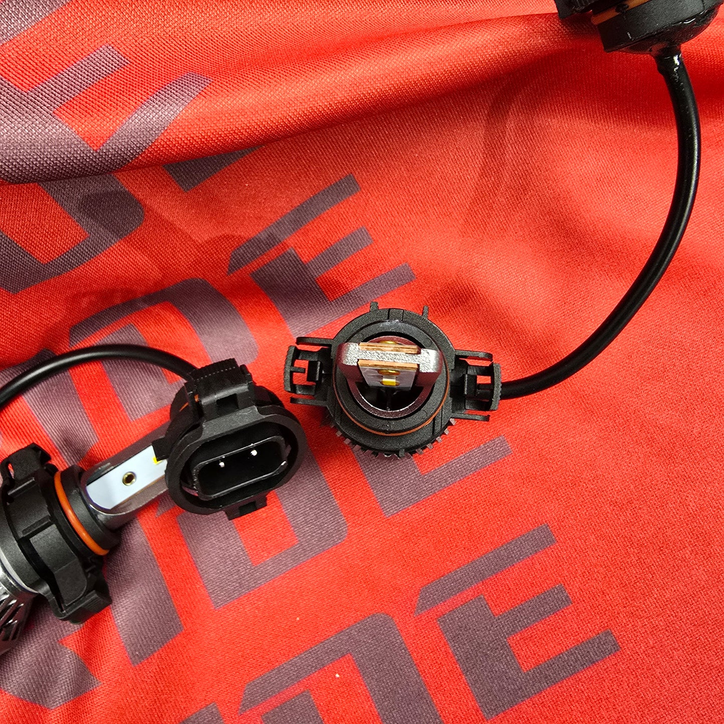 5202 2504 Psx24 Fog Light Electronlumen Series LED Lights Yellow