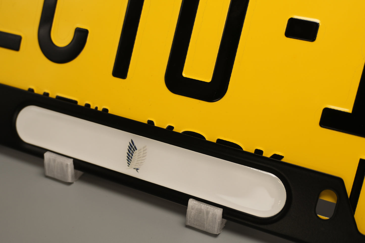 License plate frame aluminum - wings of freedom - attack on titan