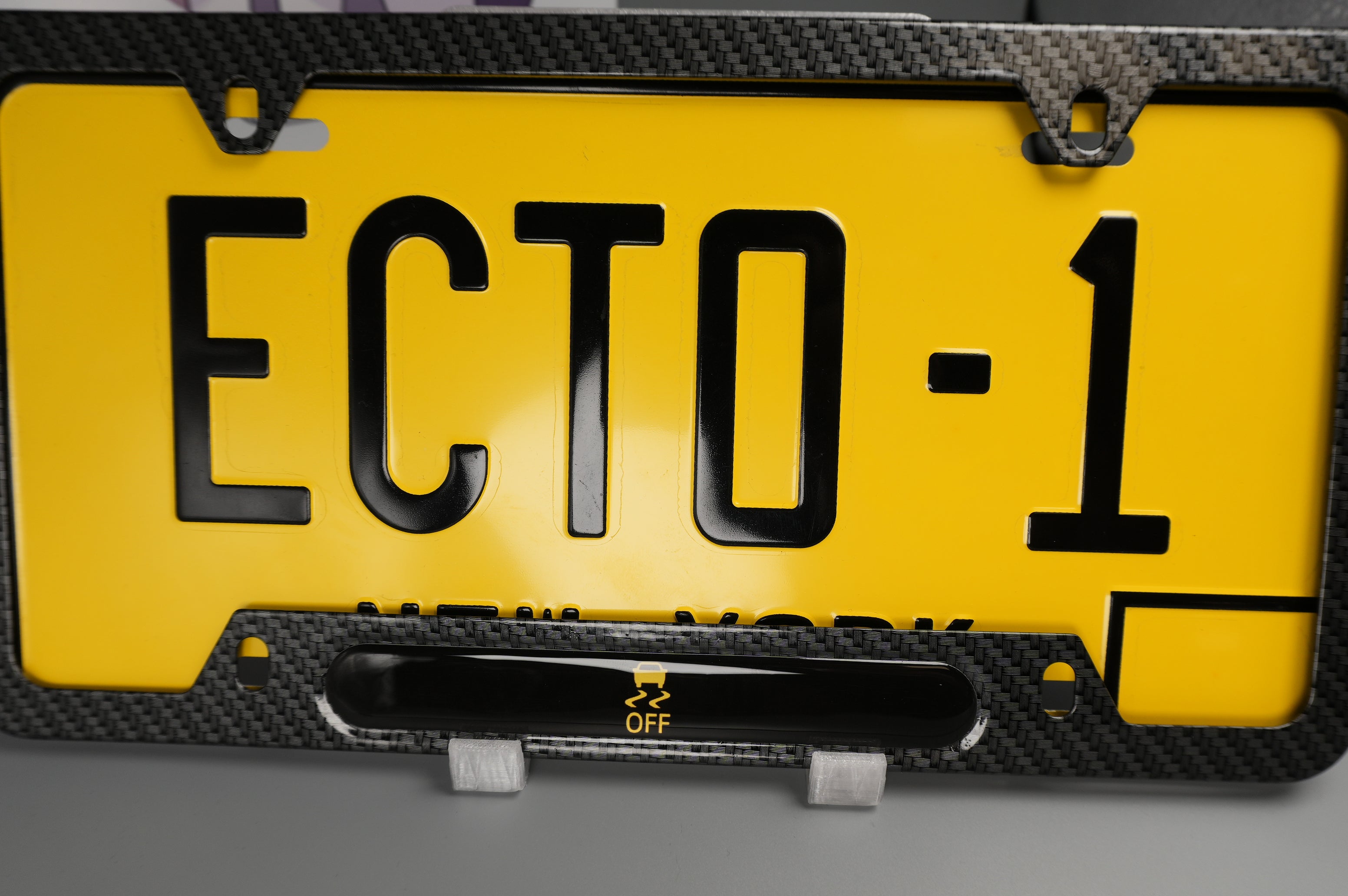 License plate frame aluminum CEL - Traction off