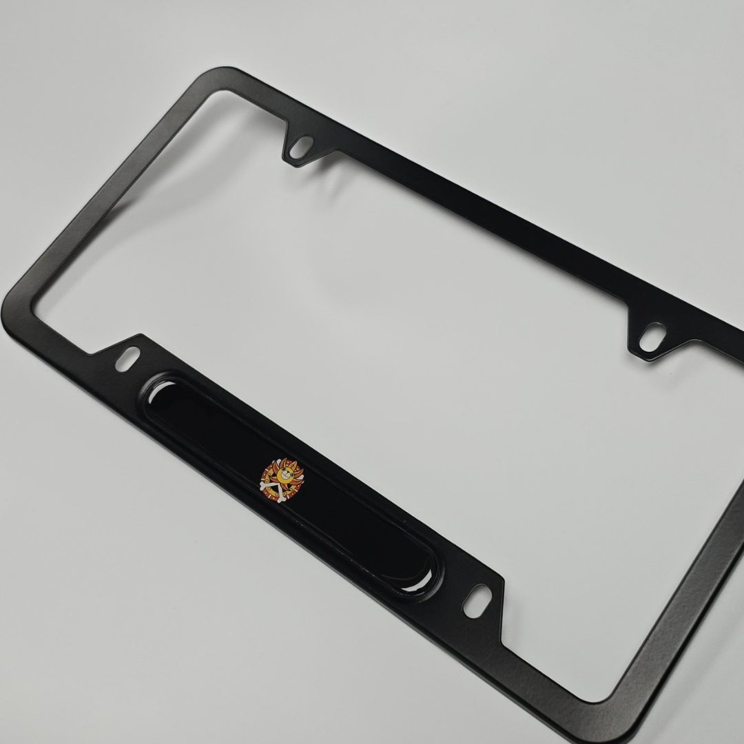 Anime One Piece Jolly Roger Flag on thousand sunny   aluminum License plate frame (Copy)